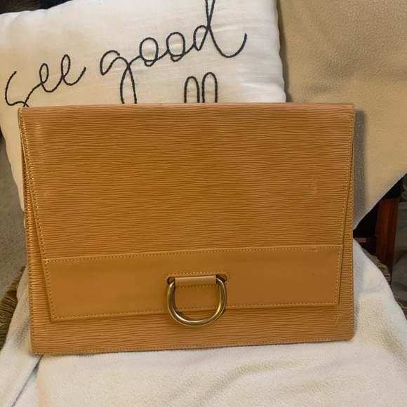 Louis Vuitton Epi Lena 32 Beige Clutch - Picture 2 of 16
